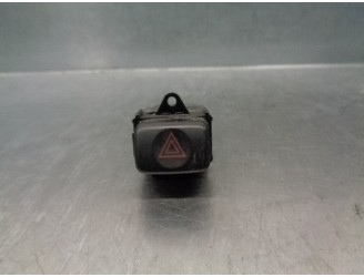Replacement hazard warning switch for Lexus GS300 (JZS160) 3.0 24V CAT OEM IAM reference 8433230260 