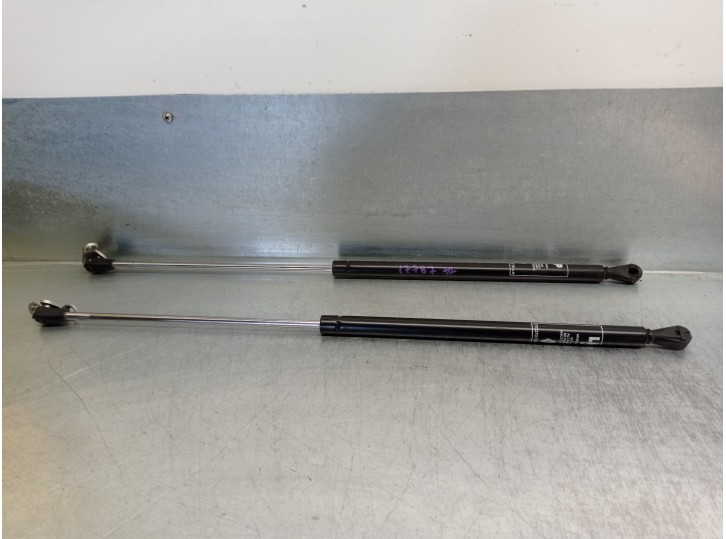 Recambio de amortiguadores maletero / porton para renault 18 2.0 referencia OEM IAM 7702107295  