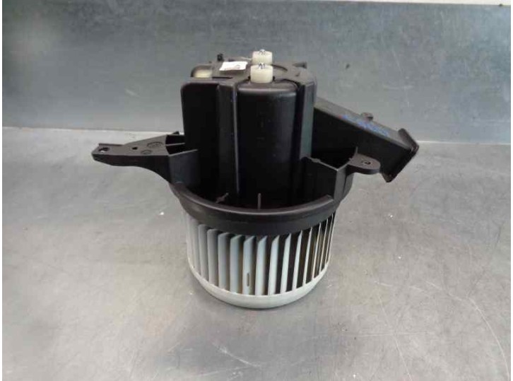 Recambio de motor calefaccion para fiat 500 x (334) 1.6 16v cat referencia OEM IAM 5T5930100  