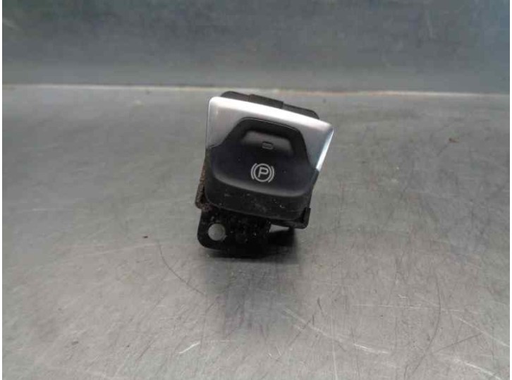 Replacement handbrake lever for Fiat 500 X (334) 1.6 16V CAT OEM IAM reference 07356123300 