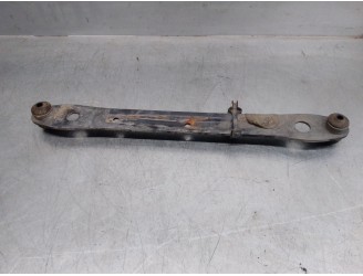 Replacement rear lower right suspension arm for Renault 18 2.0 OEM IAM reference 4541570 