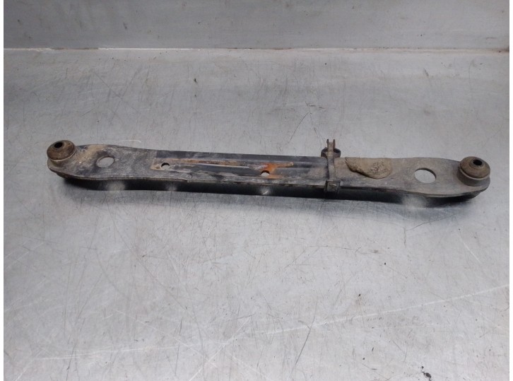 Recambio de brazo suspension inferior trasero derecho para renault 18 2.0 referencia OEM IAM 4541570 