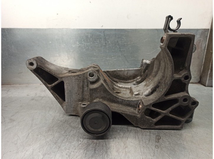 Recambio de soporte alternador para bmw x6 (e71) xdrive40d referencia OEM IAM 1116780263902 