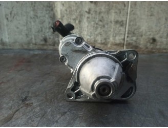 Recambio de motor arranque para opel astra j gti 1.4 sedan p10 referencia OEM IAM 25200067 0001192087 BOSCH