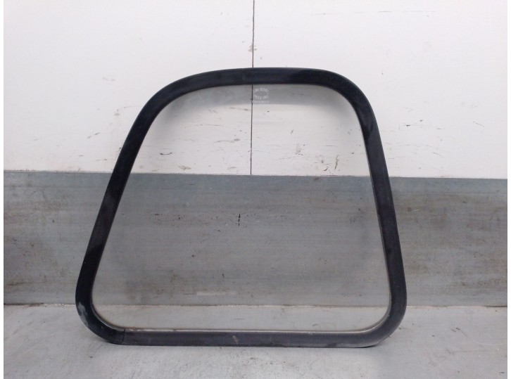 Recambio de luna trasera derecha para renault r-4 s 813-02 referencia OEM IAM DGM9090VT  