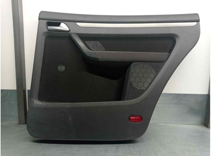 Recambio de guarnecido puerta trasera derecha para volkswagen touran (1t2) 1.9 tdi referencia OEM IAM 1T0867212022  