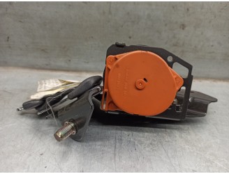 Recambio de cinturon seguridad trasero central para toyota yaris (ncp1/nlp1/scp1) 1.4 turbodiesel cat referencia OEM IAM 733500D