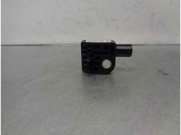 Recambio de sensor impacto para hyundai ix35 1.7 crdi cat referencia OEM IAM 959202S100 