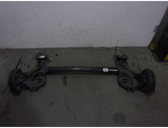 Recambio de puente trasero para opel corsa e 1.4 referencia OEM IAM 402136 TAMBOR 4 AGUJEROS BURRA 31