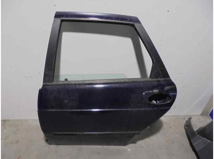 Recambio de puerta trasera izquierda para saab 900 berlina 2.0 cat referencia OEM IAM 4698817 AZUL 5PUERTAS