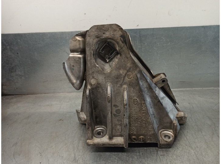 Recambio de soporte motor derecho para bmw x6 (e71) xdrive40d referencia OEM IAM 6790022 