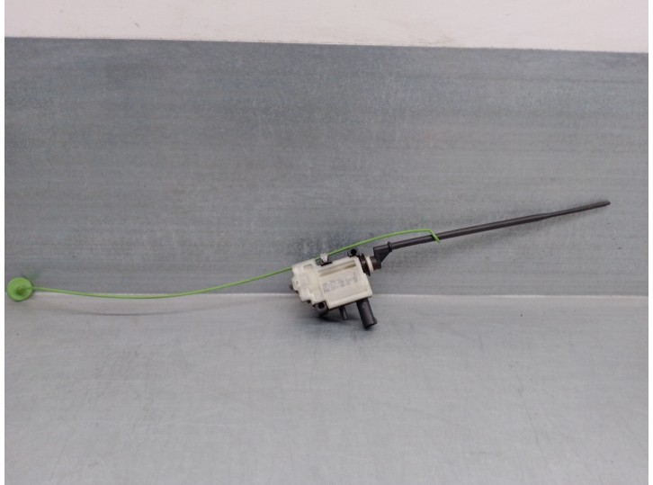 Recambio de motor tapa deposito combustible para bmw x6 (e71) xdrive40d referencia OEM IAM 67117190533 