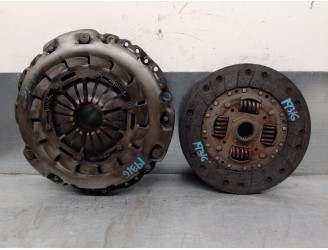 Recambio de kit embrague para mercedes-benz clase c (w203) berlina 1.8 cat referencia OEM IAM A0192503001 A0002527605 LUK