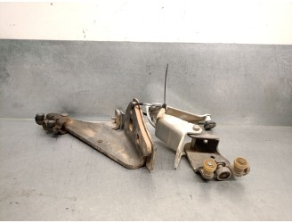 Recambio de bisagra puerta para renault kangoo / grand kangoo ii (kw0/1_) 1.5 dci 85 (kw0k, kw0l, kw0b) referencia OEM IAM 82004