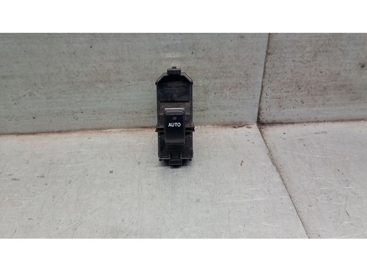 Recambio de mando elevalunas trasero izquierdo para lexus rx (_u3_) 400h (mhu38_) referencia OEM IAM 8403048070 8403048070 