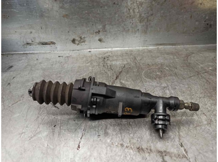 Recambio de bomba embrague para citroën xantia berlina 2.0 hdi referencia OEM IAM   