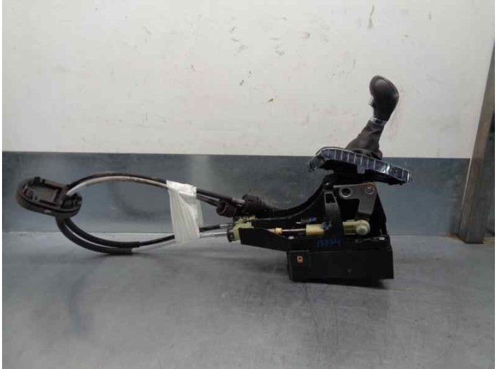 Recambio de palanca cambio para opel astra j gti 1.4 sedan p10 referencia OEM IAM 55486394  