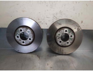 Replacement front brake disc for Skoda Rapid 1.4 16V TSI OEM IAM reference 