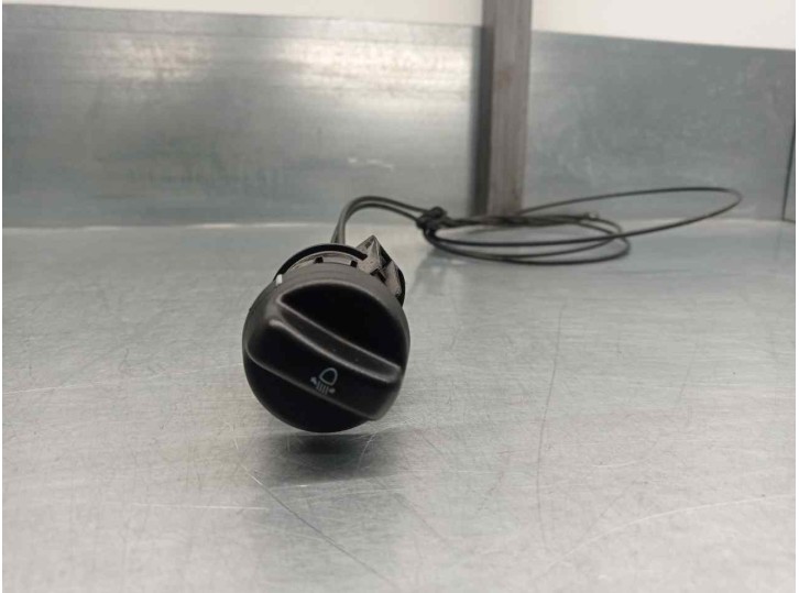 Recambio de mando luces salpicadero para dacia lodgy 1.6 sce cat referencia OEM IAM H4MD7 