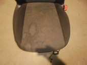 Recambio de asiento delantero derecho para seat ibiza (kj1) 1.0 referencia OEM IAM 4778479 TELA NEGRA Y GRIS 5 PUERTAS