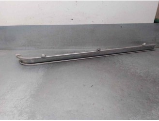 Recambio de soporte / guia puerta corredera para mercedes-benz vito tourer (447) 2.0 cdi cat referencia OEM IAM A4477662100 CENT