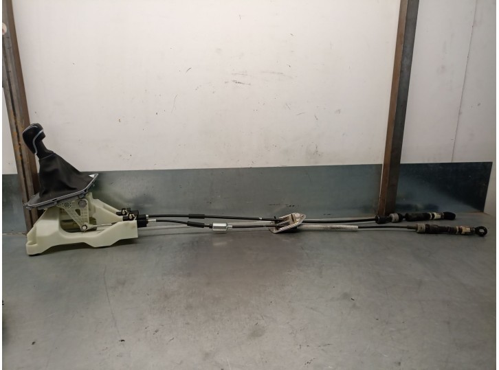 Recambio de palanca cambio para kia xceed (cd) 1.6 crdi 115 referencia OEM IAM 43700J7215WK 43700J7215WK 