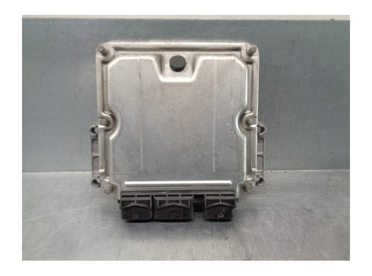 Recambio de centralita motor uce para citroën c8 2.0 hdi cat (rhz / dw10ated) referencia OEM IAM 9652590480 0281011334 BOSCH