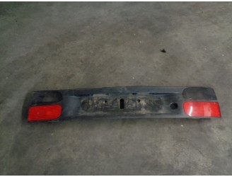 Recambio de piloto trasero central para renault laguna (b56) 2.2 turbodiesel referencia OEM IAM 7701038277  