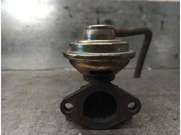 Recambio de valvula egr para renault laguna (b56) 2.2 turbodiesel referencia OEM IAM 7700104195 72210102 PIERBURG