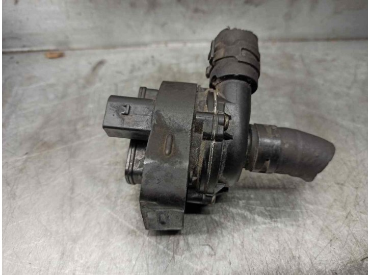 Recambio de bomba agua para mercedes-benz clase e (w211) berlina 2.7 cdi cat referencia OEM IAM A2118350028  