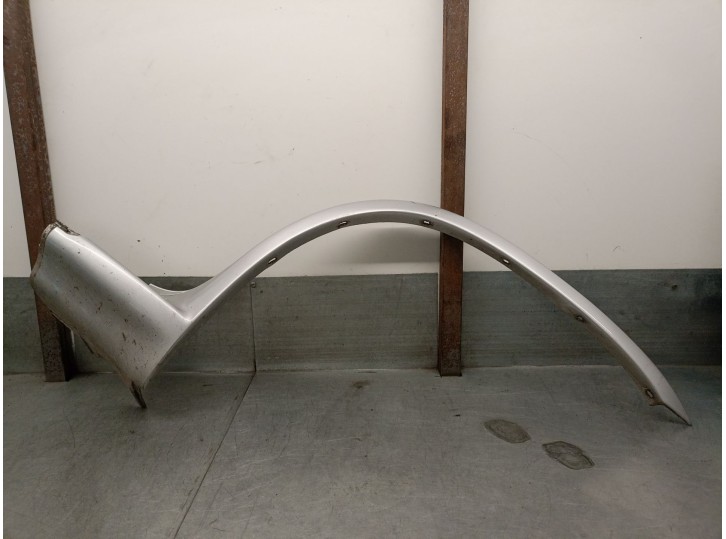 Recambio de aletin delantero derecho para bmw x5 (e53) 3.0 d referencia OEM IAM 8402334 51190302570 