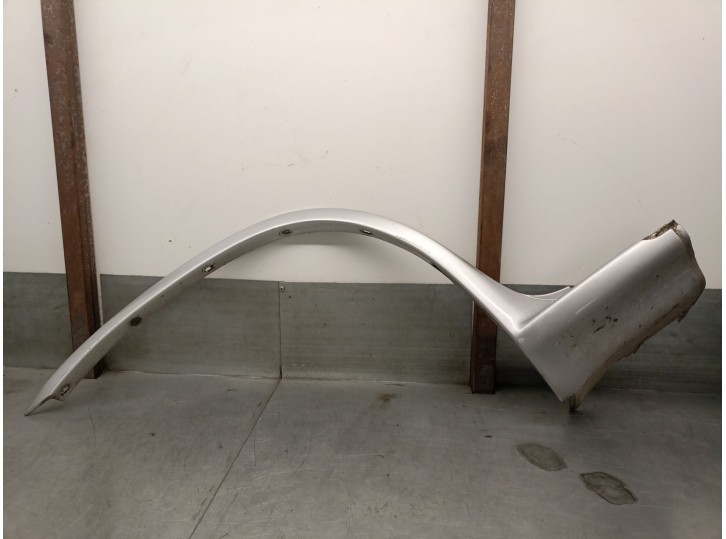 Recambio de aletin delantero izquierdo para bmw x5 (e53) 3.0 d referencia OEM IAM 8402333 51190302569 