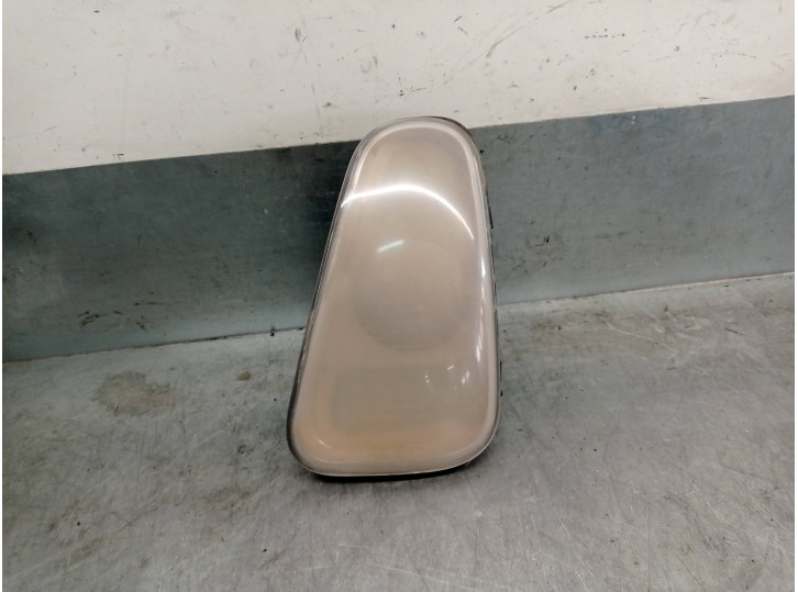 Recambio de piloto trasero derecho para mini r50 , r53 cooper referencia OEM IAM 63216935784  3 PUERTAS