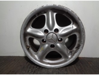 Recambio de llanta para mercedes-benz clase c (w202) berlina 2.5 20v turbodiesel cat referencia OEM IAM 2024011202 R157JX15H2ET3