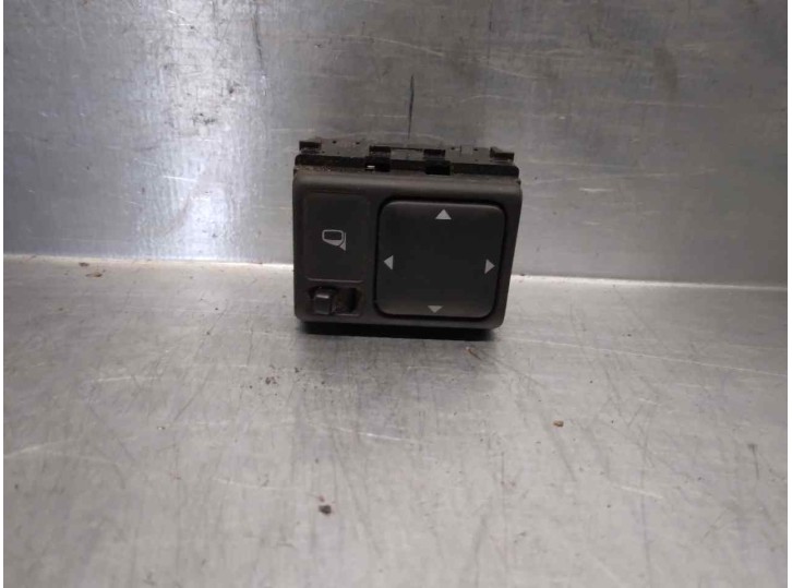 Replacement mirror control switch for Nissan Pathfinder (R51) 2.5 DCi Diesel CAT OEM IAM reference 25570AX005 