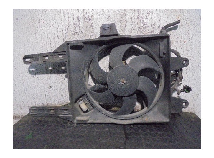 Recambio de electroventilador para lancia lancia y 1.1 cat referencia OEM IAM 46559315 815600200 MAGNETI MARELLI