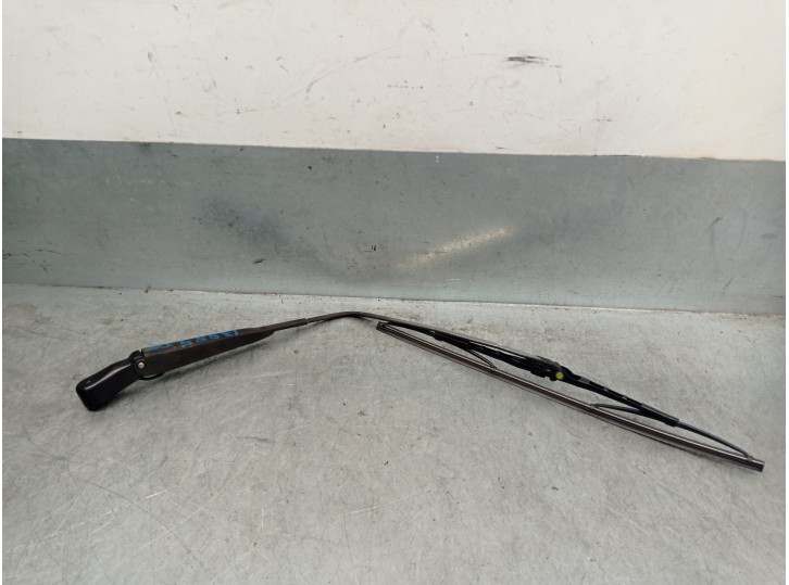 Recambio de brazo limpia trasero para hyundai accent (x3) 1.3 cat referencia OEM IAM 