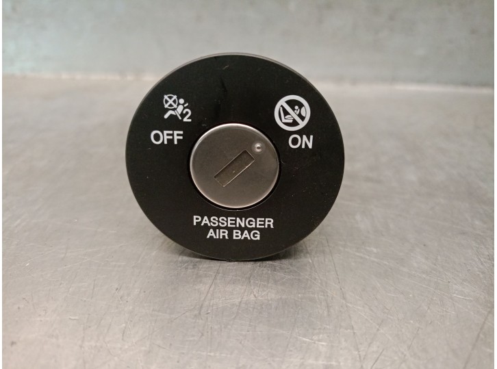 Recambio de interruptor para kia xceed (cd) 1.6 crdi 115 referencia OEM IAM 95940B4100 95940B4100 