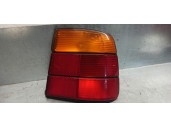 Recambio de piloto trasero derecho para bmw serie 5 berlina (e34) 2.5 turbodiesel cat referencia OEM IAM 133689 DE ALETA 5 PUERT