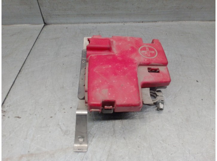 Recambio de caja reles / fusibles para opel movano b kasten/combi 2.3 cdti referencia OEM IAM 241362073R 4420255 