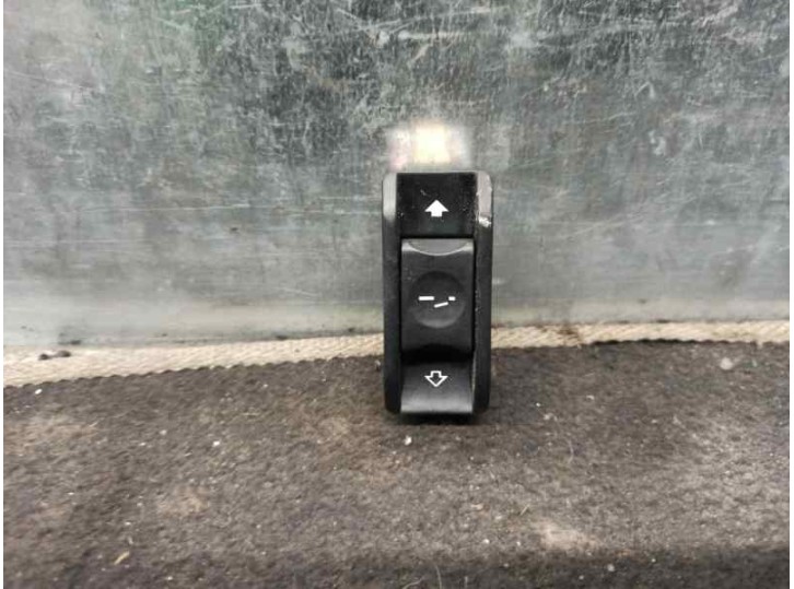 Recambio de mando techo solar para bmw serie 3 touring (e46) 2.0 16v diesel cat referencia OEM IAM 6907288 