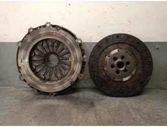 Recambio de kit embrague para volvo s40 ii (544) 2.0 d referencia OEM IAM 31367790 31367790 702597 VALEO