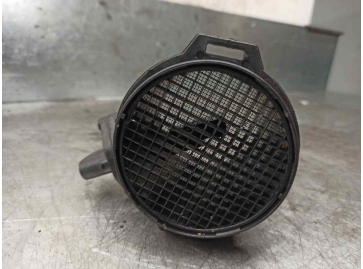 Replacement mass air flow sensor for Mercedes-Benz E-Class (W210) Saloon 2.4 V6 18V CAT OEM IAM reference 1130940048 0280217810 