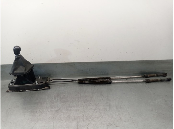 Recambio de palanca cambio para seat leon (5f1) 1.6 tdi referencia OEM IAM 5Q0711049 5Q0711049AP 