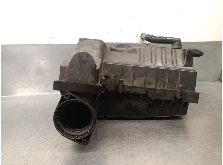 Recambio de carcasa filtro de aire para seat leon (1p1) 1.9 tdi referencia OEM IAM 3C0129607AF 1K1820353A 