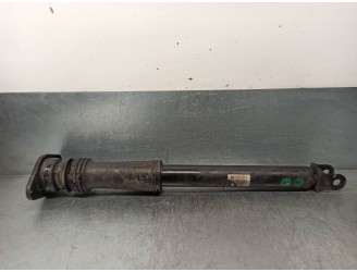 Recambio de amortiguador trasero derecho para hyundai ix35 1.7 crdi cat referencia OEM IAM 553113U010  