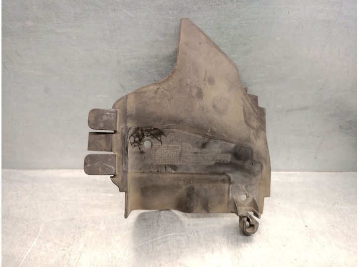 Recambio de moldura para skoda karoq (nu7, nd7) 1.5 tsi referencia OEM IAM 57A121284B 57A121284B 