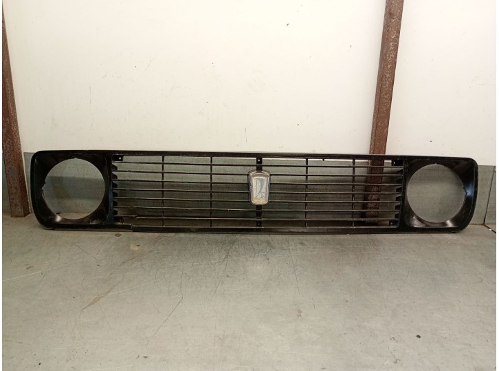 Recambio de rejilla delantera para lada niva todo terreno, cerrada (2121, 2131) 1600 4x4 referencia OEM IAM 2121 2121 