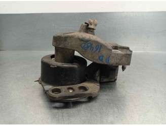 Recambio de soporte motor derecho para renault master desde ´98 2.2 diesel referencia OEM IAM 8200022596  