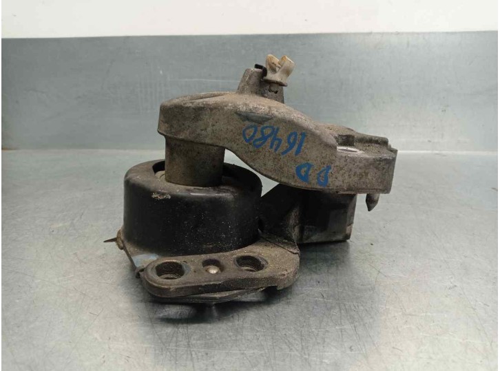 Recambio de soporte motor derecho para renault master desde ´98 2.2 diesel referencia OEM IAM 8200022596  
